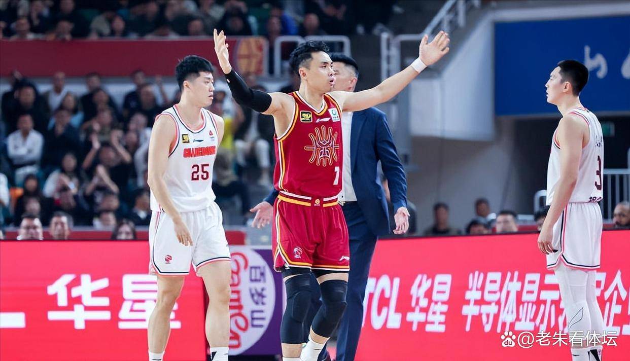 熊猫体育直播包含风云突变!深圳男篮今晨手感冰凉;CBA常规赛版图或变;媒体盛赞;阵容厚度经受考验的词条